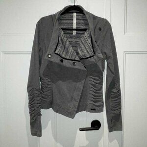 LULULEMON Solace Jacket - Heathered Grey w/Striped Lining Size 10 - EUC